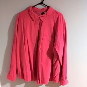 Pink button-up shirt 🩷